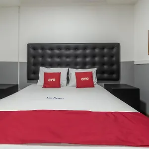 *** Hotel Oyo San Remo, Brasil